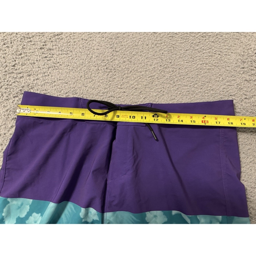 Oakley Board Shorts Men's Size 36 Performance Fit Beach Surf Swim‎ - Picture 5 of 6